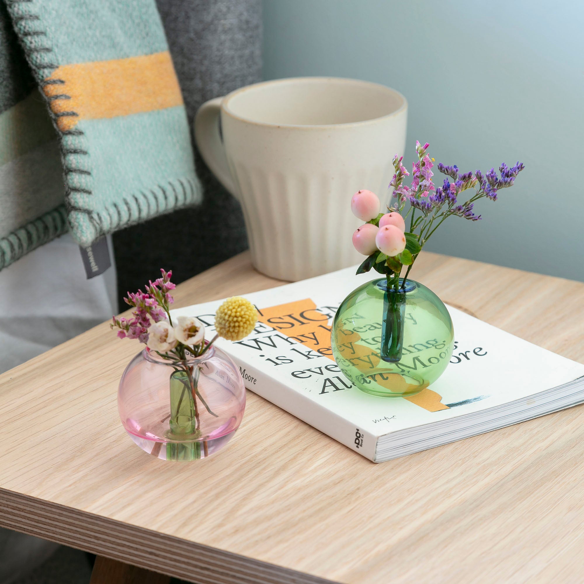 mini pink and green vases with reversible use for flowers