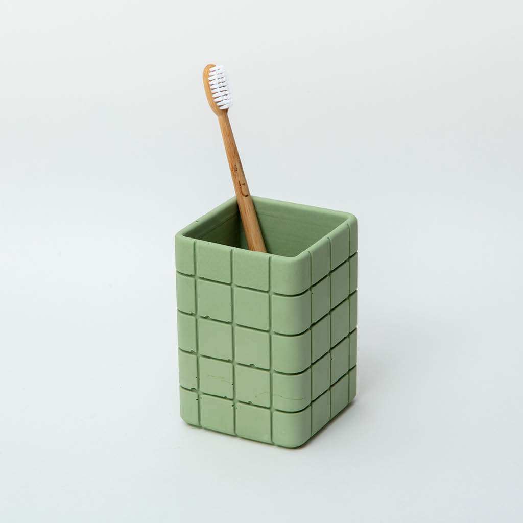 jesmonite toothbrush holder in green